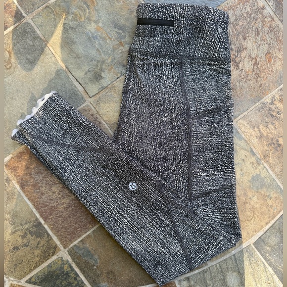 lululemon athletica Pants - Lululemon Tight Stuff Tight II Leggings 25” Black and White